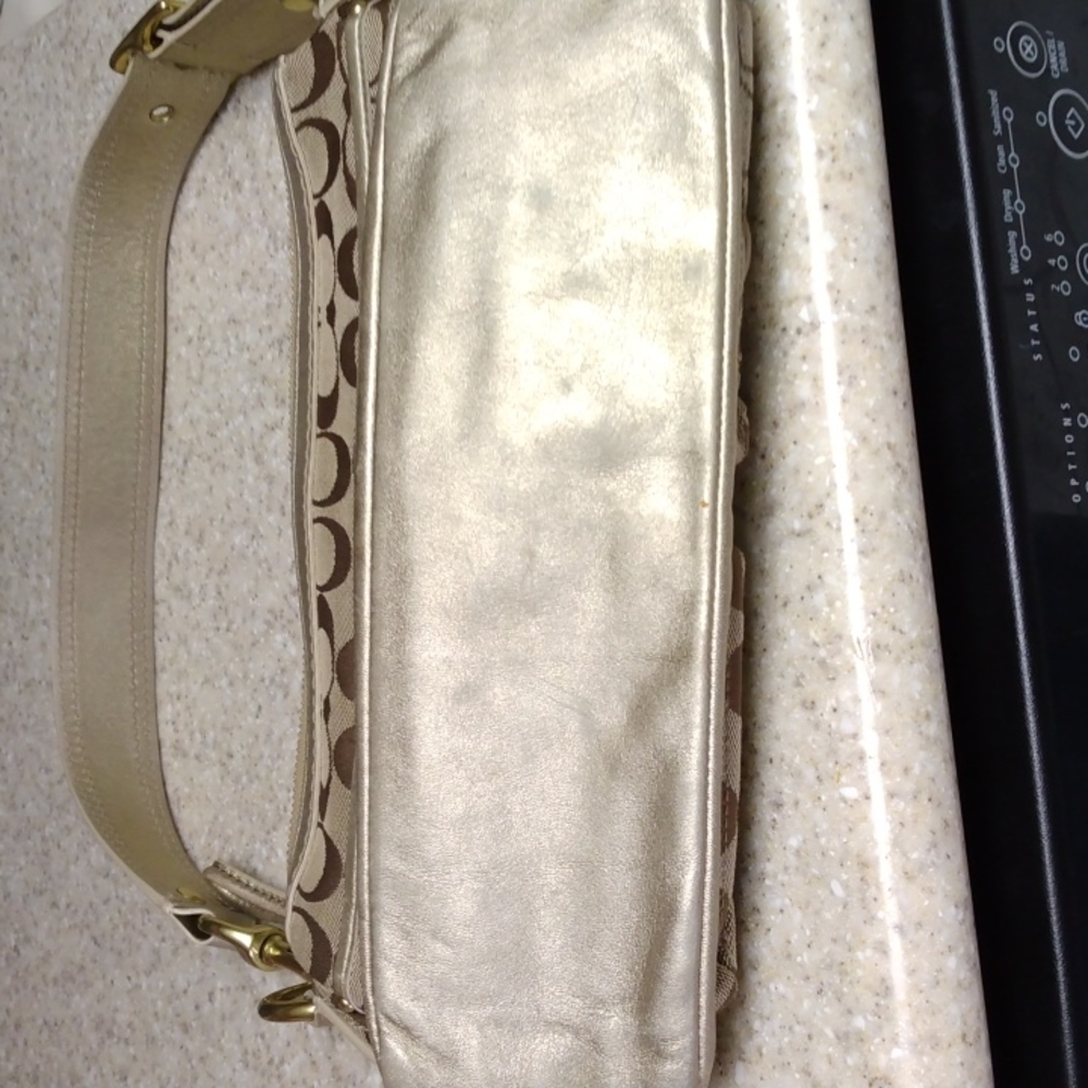 Coach Handbag - Picture 7 of 9